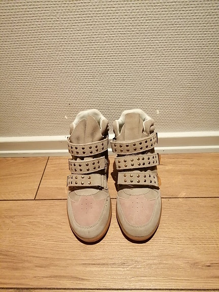 Product image 1 of 4