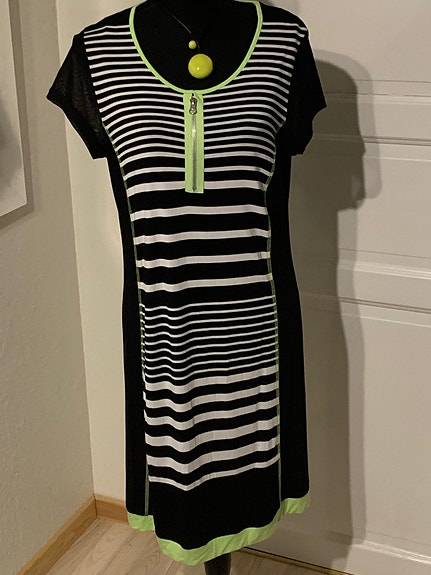 Product image 1 of 7