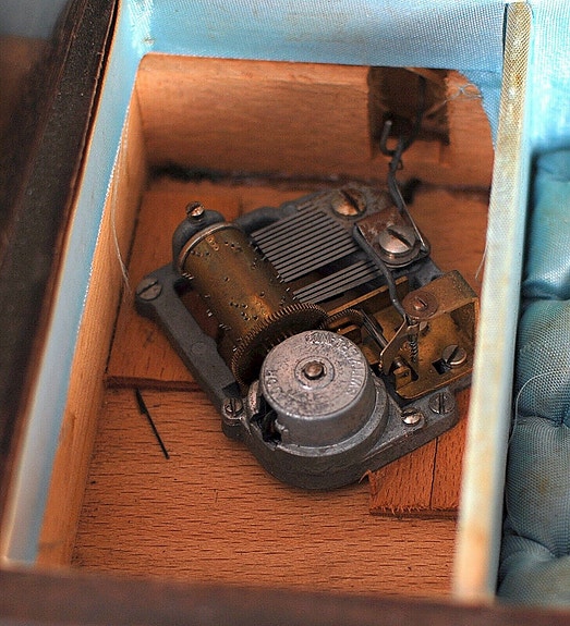 Product image 8 of 8