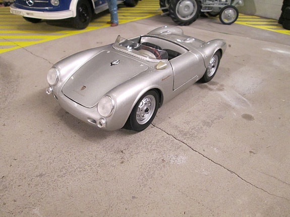 Product image 1 of 6