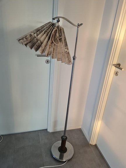 Product image 1 of 8