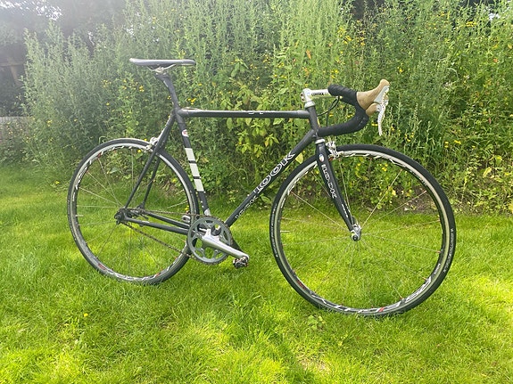 Product image 1 of 8