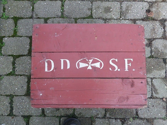 Product image 1 of 3