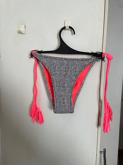 Product image 1 of 7