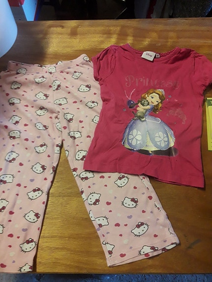 Product image 1 of 3