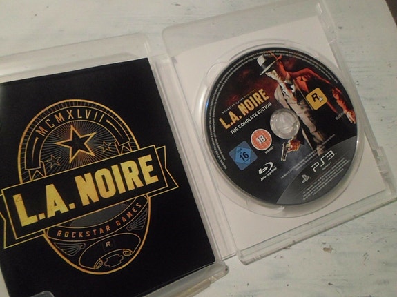 Product image 1 of 4