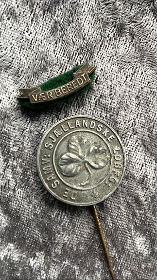 Product image 1 of 8