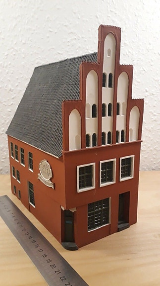 Product image 1 of 9