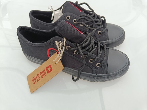 Product image 1 of 8