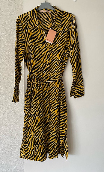 Product image 1 of 8