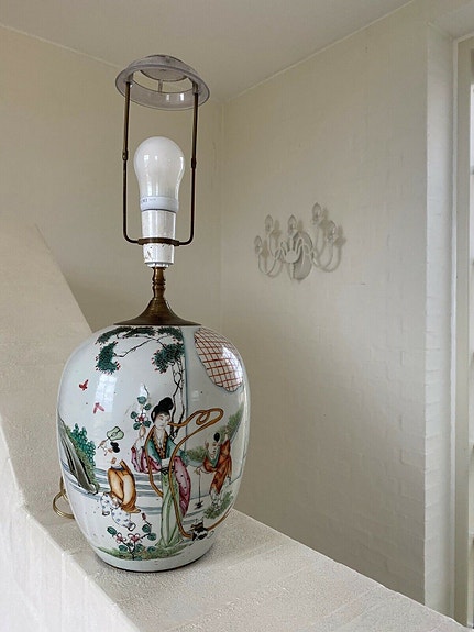 Product image 1 of 8