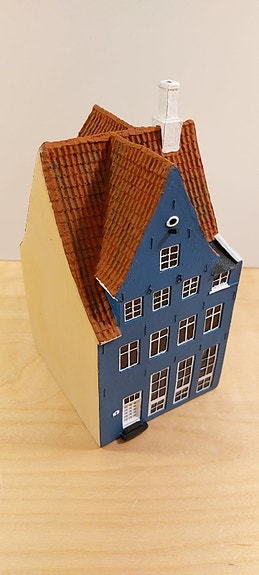 Product image 1 of 8