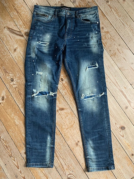 Product image 1 of 7