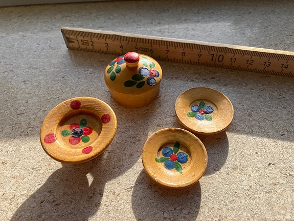 Product image 1 of 4