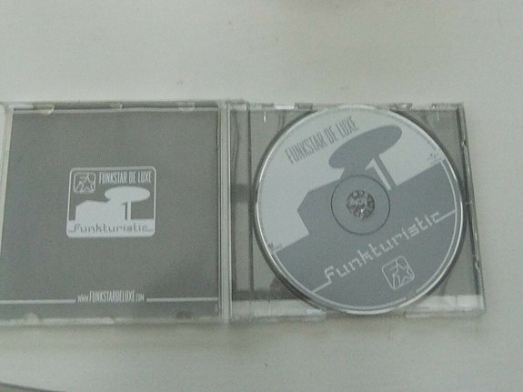 Product image 2 of 3