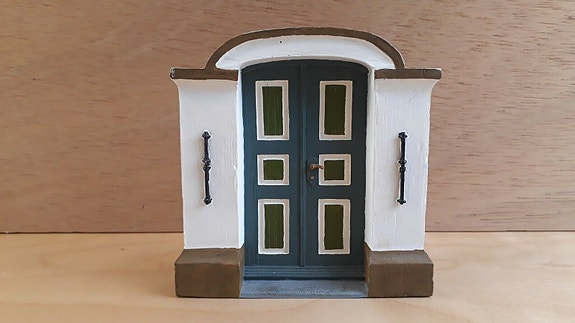 Product image 1 of 3