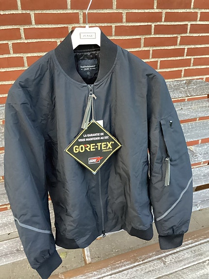 Product image 1 of 8