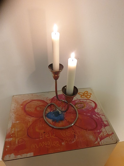 Product image 1 of 4