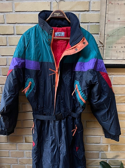 Product image 1 of 6