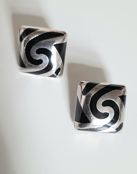 Product image 1 of 8