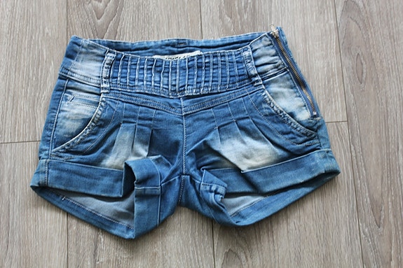 Product image 1 of 7