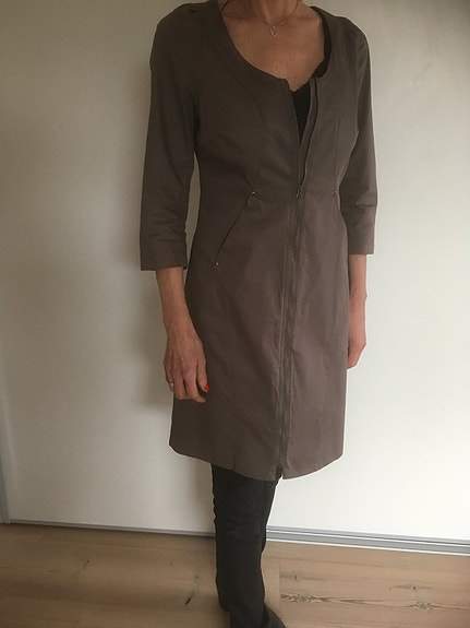 Product image 1 of 4