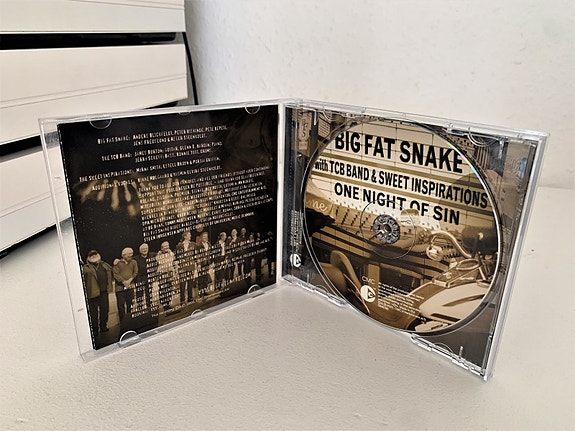 Product image 2 of 5