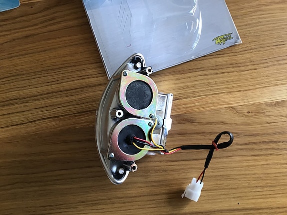 Product image 3 of 3