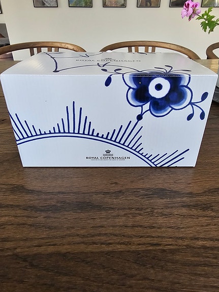 Product image 1 of 8