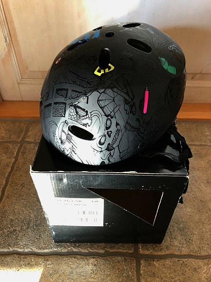 Product image 1 of 8