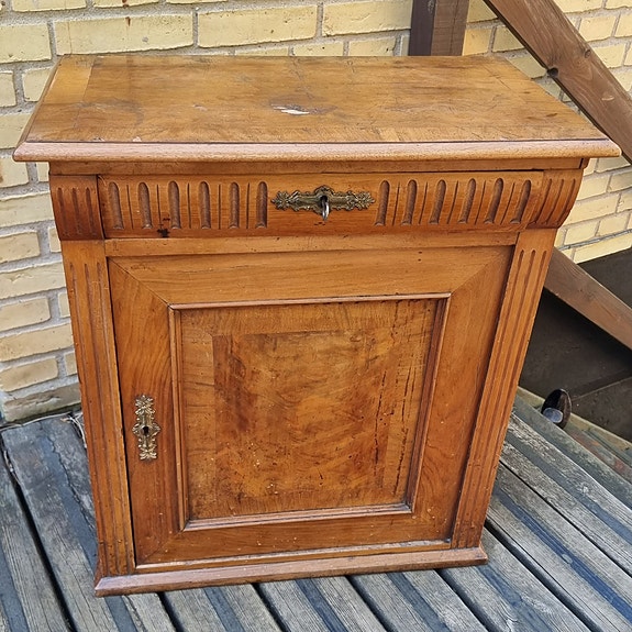 Product image 1 of 6