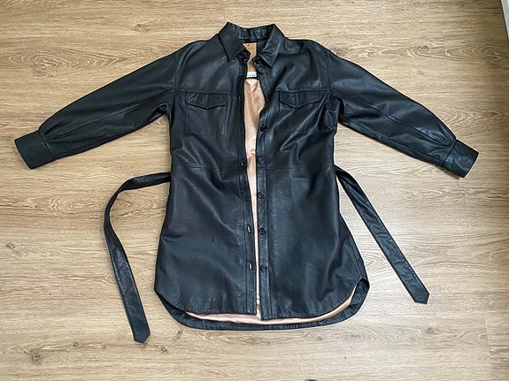 Product image 1 of 7