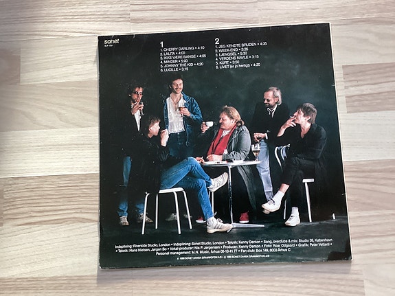 Product image 2 of 4