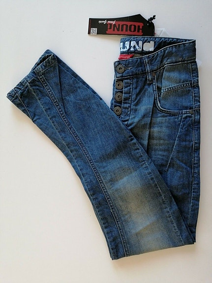 Product image 1 of 6