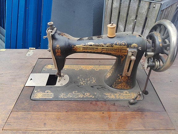 Product image 2 of 8