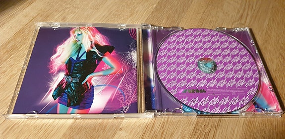 Product image 3 of 3