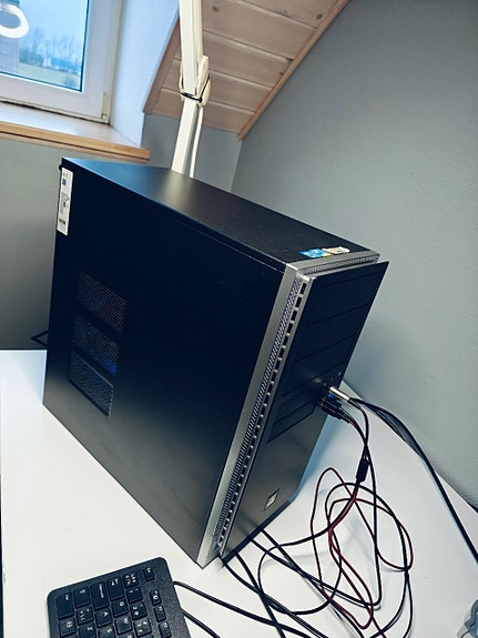 Product image 1 of 8