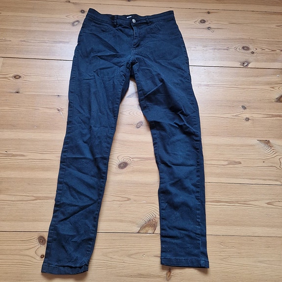 Product image 1 of 8