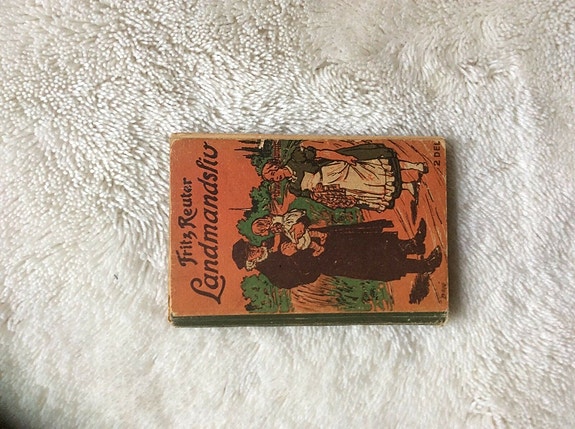 Product image 1 of 2