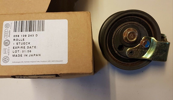 Product image 1 of 2