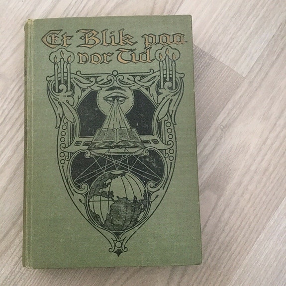 Product image 1 of 2