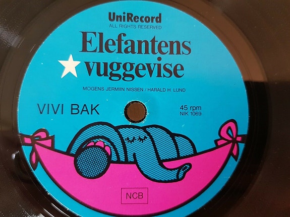 Product image 1 of 3