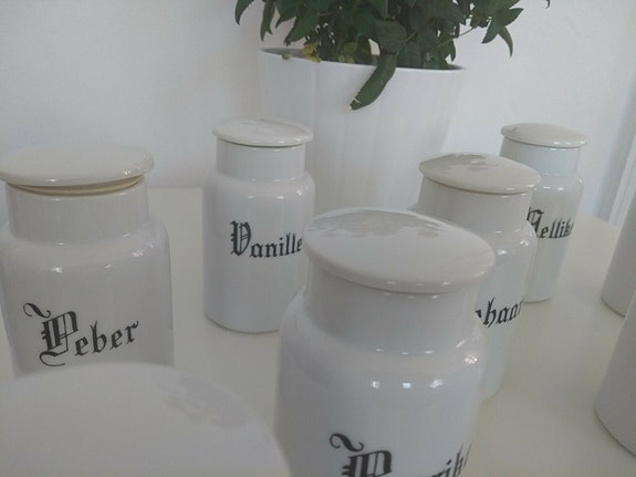 Product image 1 of 8