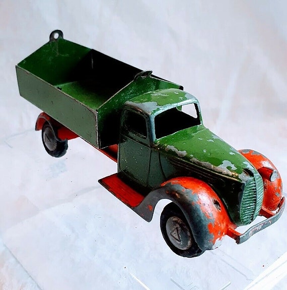 Product image 1 of 8