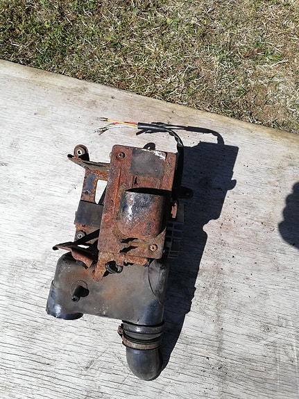 Product image 1 of 3