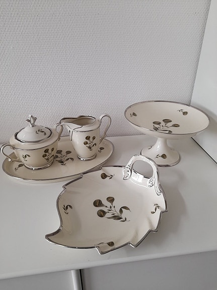 Product image 1 of 4