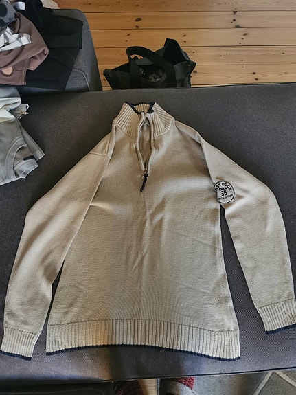 Product image 1 of 4