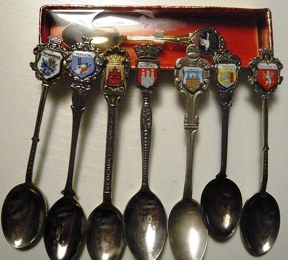 Product image 1 of 8