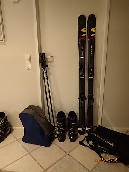 Product image 1 of 8