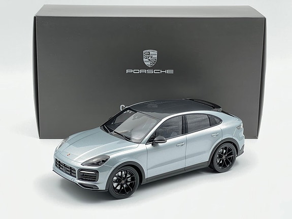 Product image 1 of 8